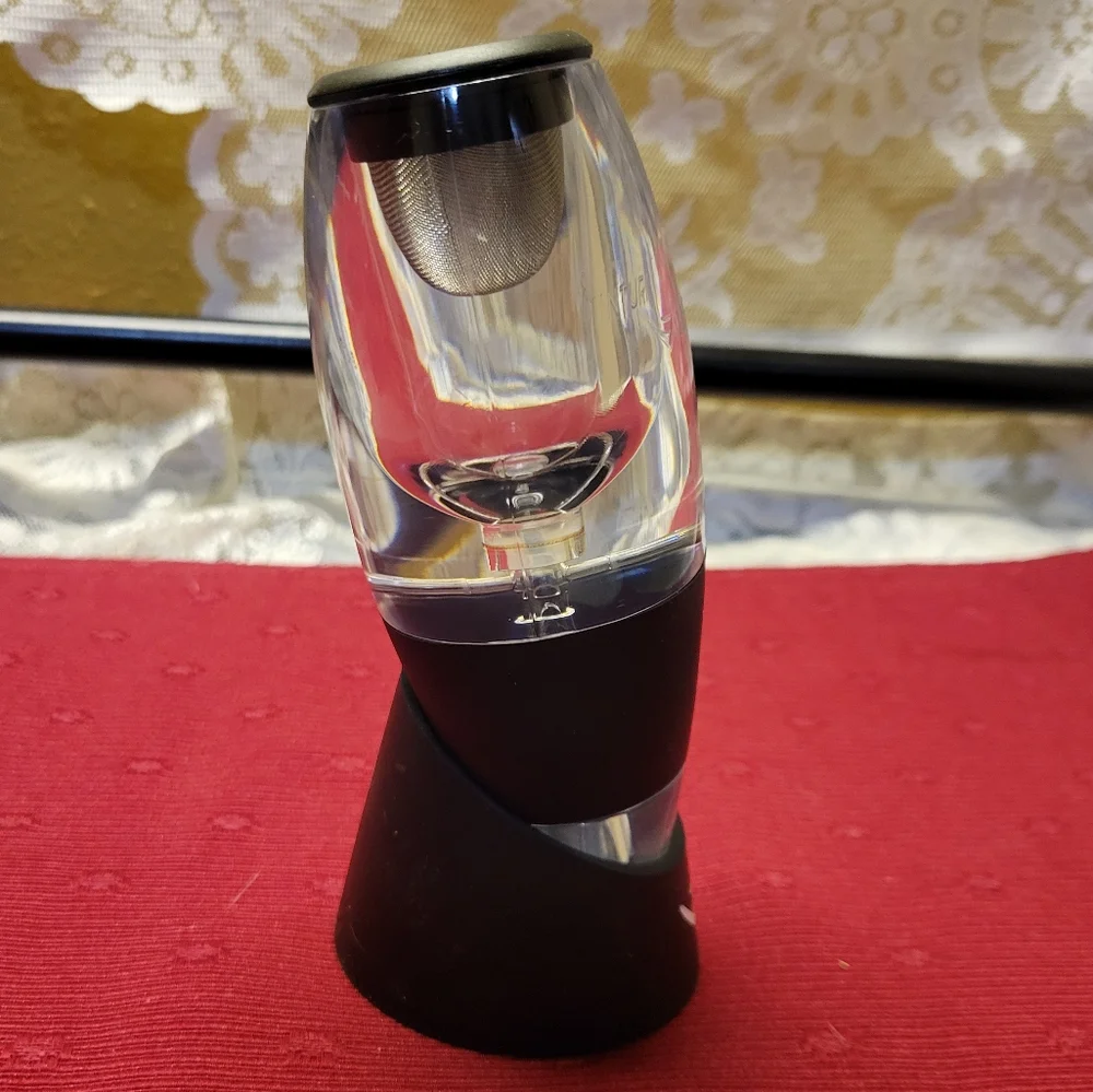 Vinturi Bar Essential Red Wine Clear Aerator Filter & No Drip Base/Stand Black